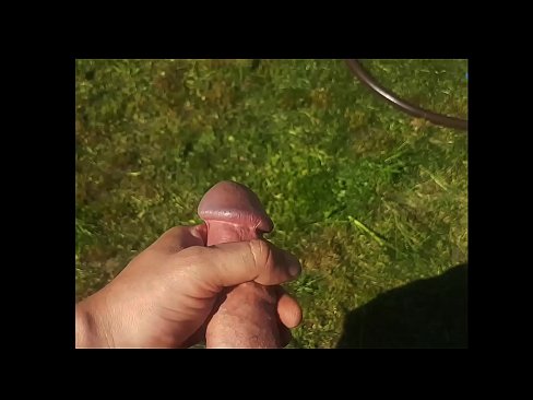 ❤️ Hot hottie får sin lyserøde fisse kneppet og kommer med en sprøjte i en sommerhave ❌ Russisk porno at da.taxiporec.top